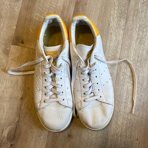 Yellow Stan smiths